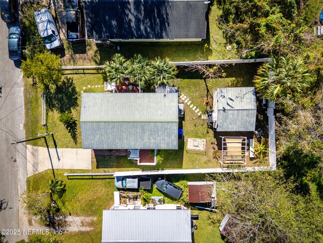 Building Photo - 501 Aiken St