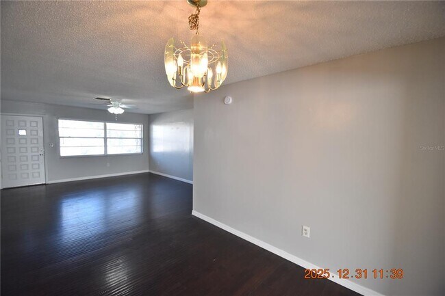 Building Photo - 1134 SE 2nd St