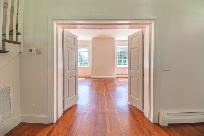 Building Photo - UNIQUE OFFERING-HISTORIC CAPE COD ON URBAN...