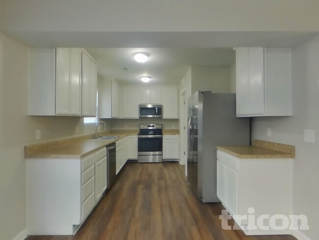 Building Photo - 4031 Kellybrook Dr