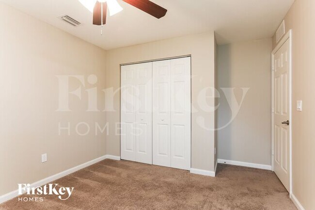 Building Photo - 1810 SW Starman Ave