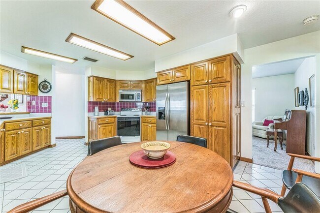 Building Photo - 404 Anderson Dr