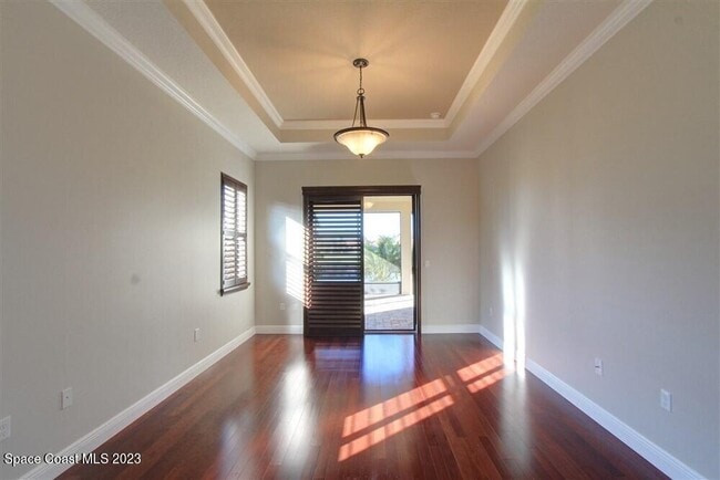 Building Photo - 3381 Thurloe Dr