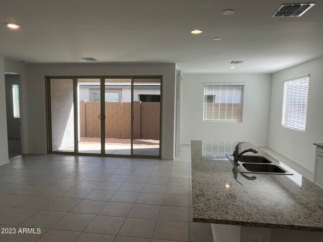 Building Photo - 9323 E Sector Dr