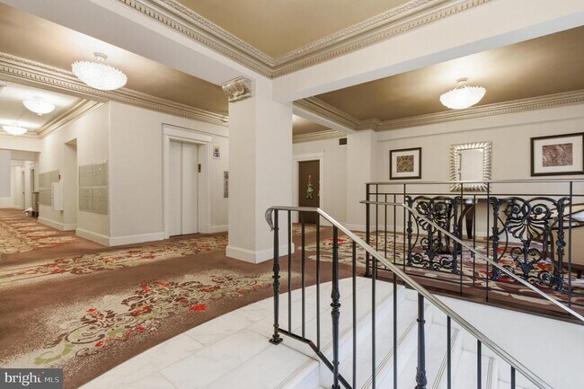 Building Photo - 2127 California St NW