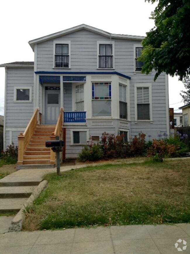Building Photo - Adorable 2 bedroom 2 bath Apartment