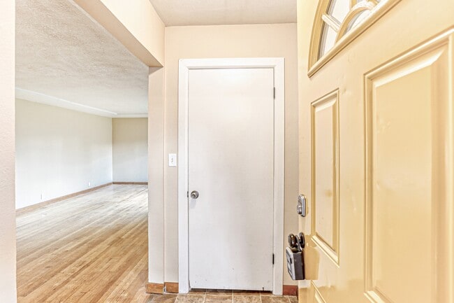 Building Photo - 7010 NE Alberta St