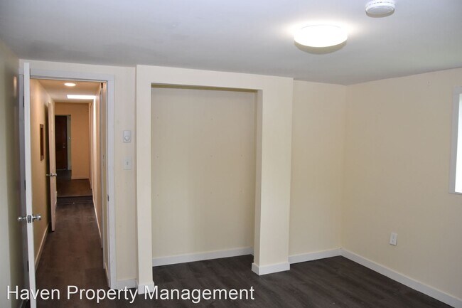 Building Photo - 3 br, 2 bath House - 1731 S 42nd St