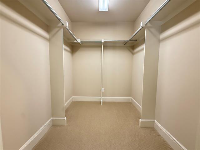 Building Photo - 6425 Bandera Ave