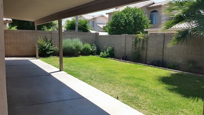 Building Photo - 3-bedroom at Val Vista & Guadalupe in Gilbert