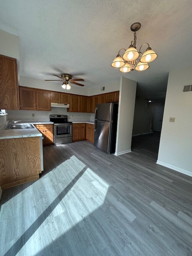 Building Photo - 7037 N Fisk Ct