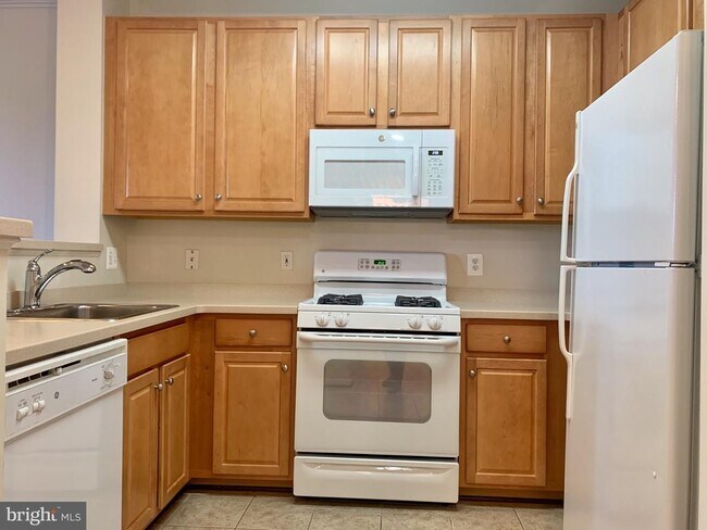 Building Photo - 12001 Market St