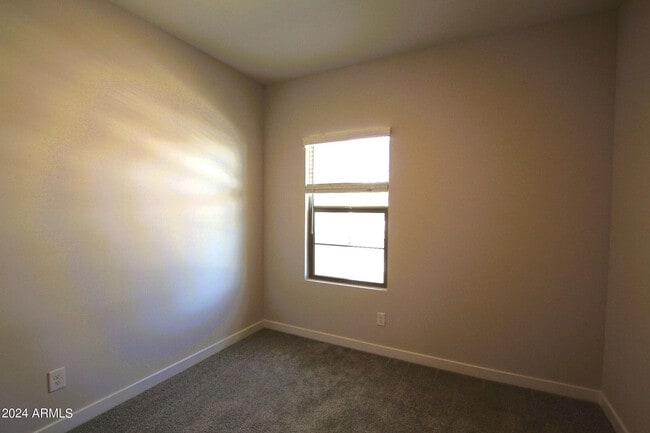 Building Photo - 7818 N 79th Ave