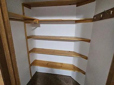 Building Photo - 608 King St