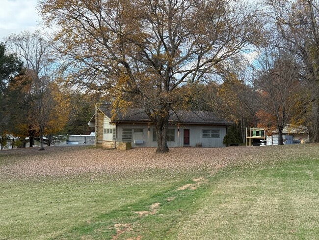 Building Photo - 230 C A Dr