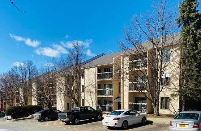 Building Photo - 47 S Williams St