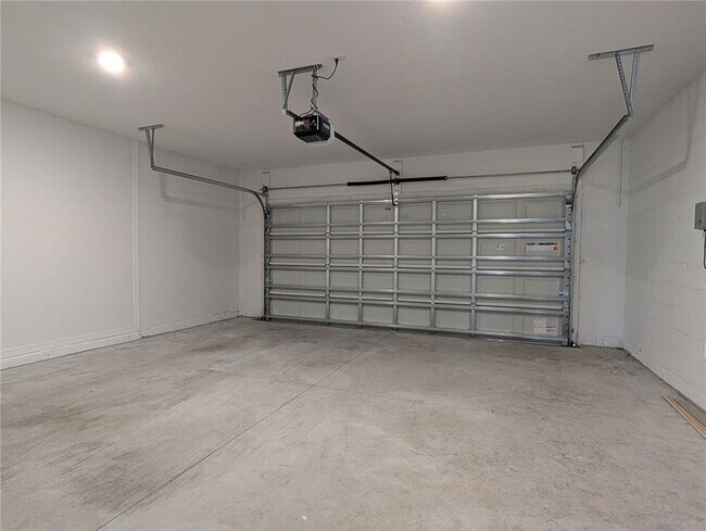 Building Photo - 37327 Sagemoor Dr