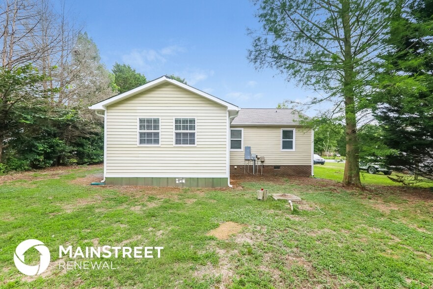 Building Photo - 515 Meadowview Dr