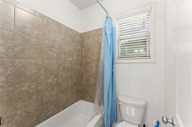 Building Photo - 2770 Prado Ln