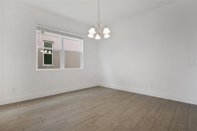 Building Photo - 7842 Syracuse Dr