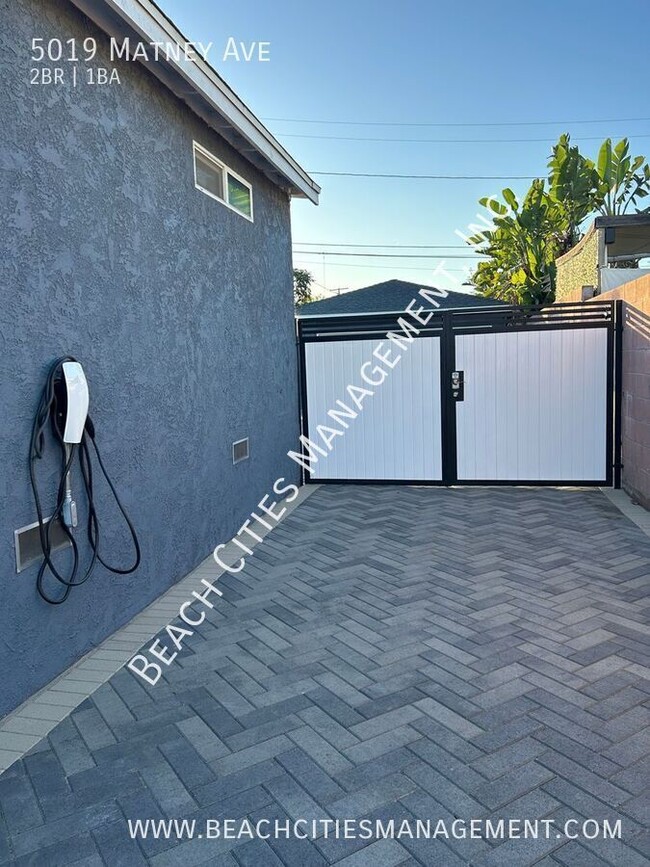 Building Photo - 5019 Matney Ave