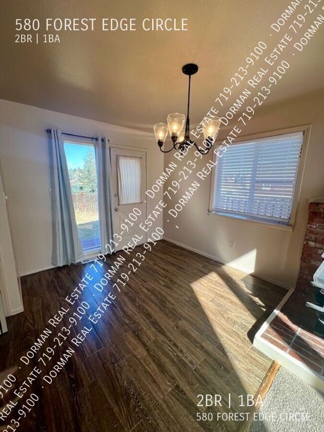 Building Photo - 580 Forest Edge Cir