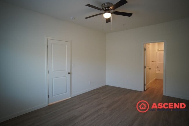 Building Photo - 8609 Frankie Lou St