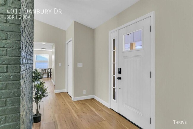 Building Photo - 4011 Danbury Dr