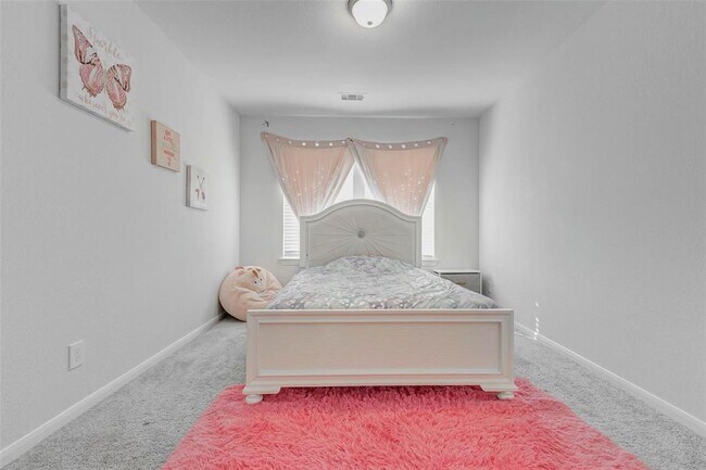 Building Photo - 15231 White Moss Dr