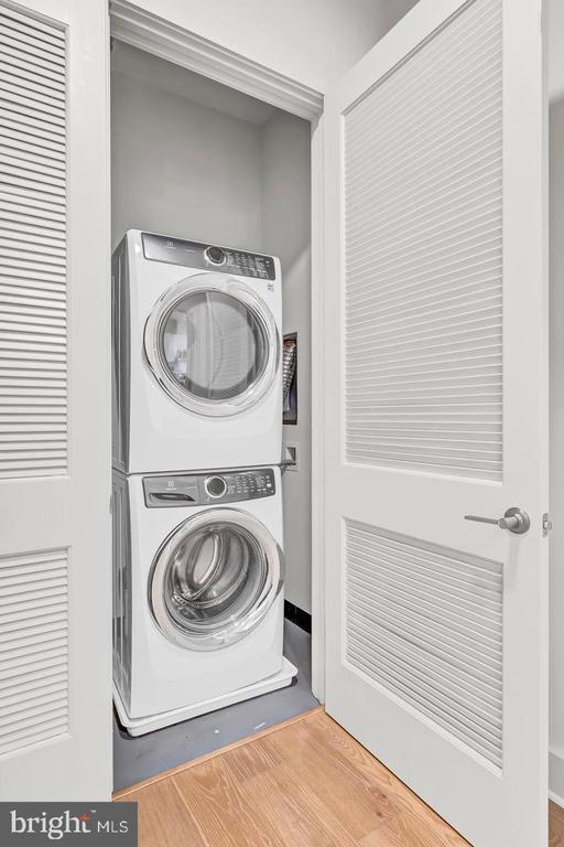 Building Photo - 6803 Cameron Dr NW