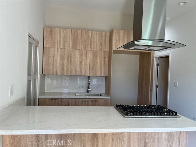 Building Photo - 566 Wamblee Ln