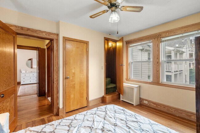 Building Photo - 35 Trapelo St