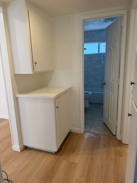 Hallway with linen cabinets/storage - 4475 Dale Ave