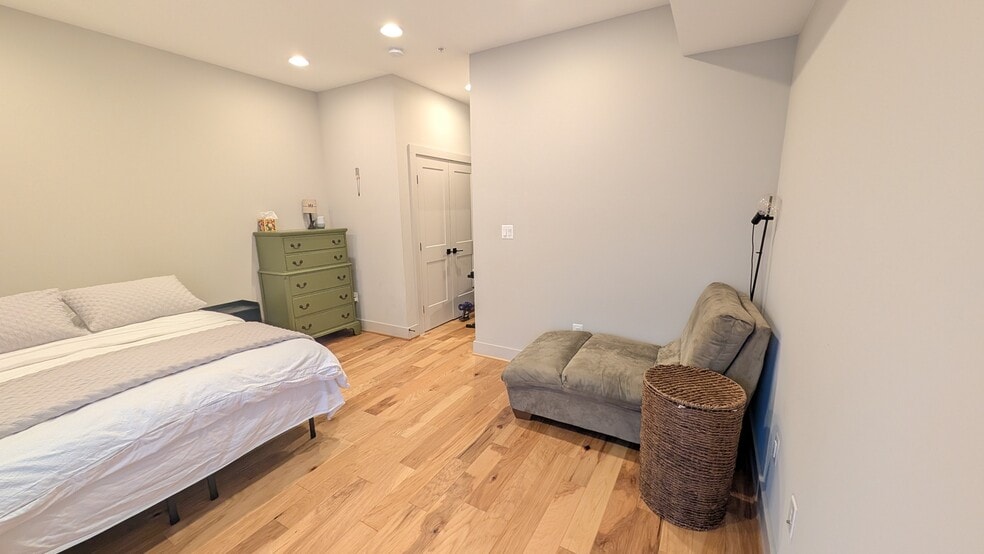 Bedroom 2 - 527 Longfellow St NW