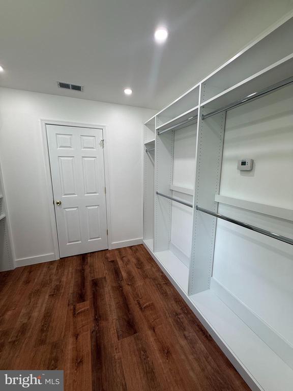 Building Photo - 816 Crothers Ln