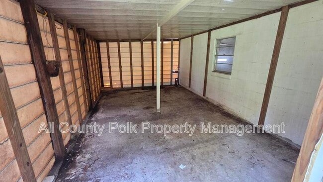 Building Photo - 205 Catherine Ave