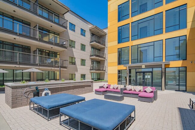 Building Photo - 1016 N 3rd St