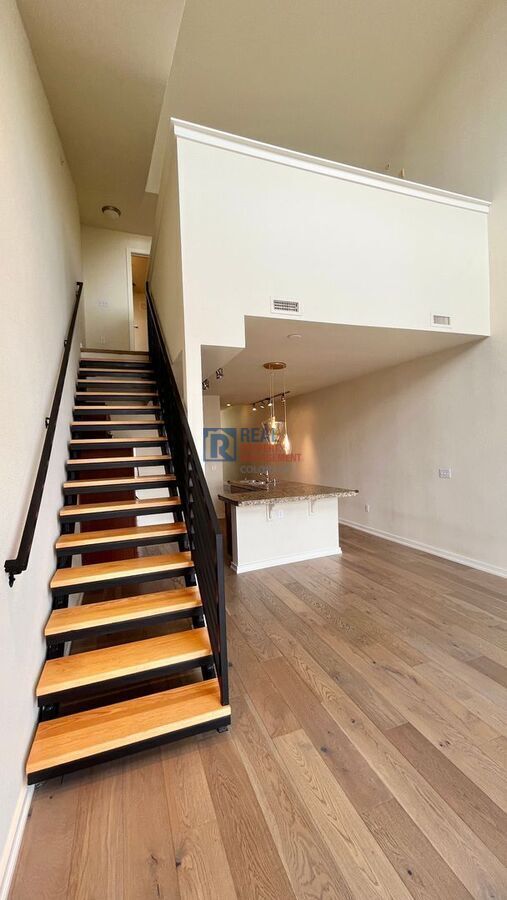 Building Photo - 7240 W Custer Ave