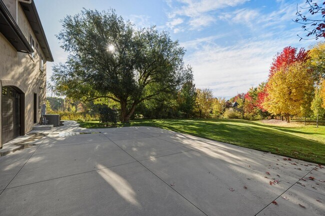 Building Photo - 1356 S Hidden Island Pl