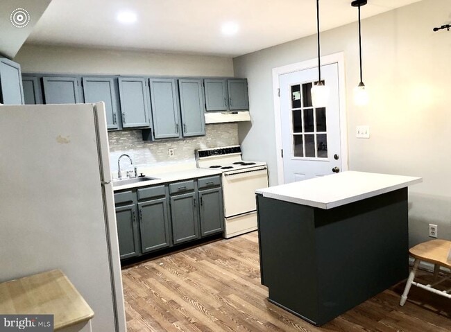 Building Photo - 10 Darbytown Ct