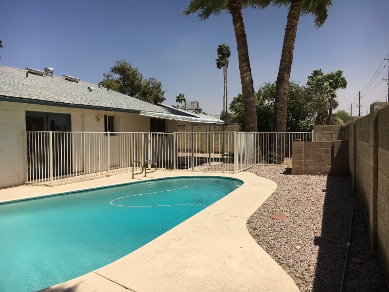 Building Photo - 1161 E Diamond Dr