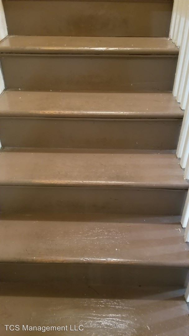 Building Photo - 3 br, 1.5 bath House - 1948 E Monmouth Street