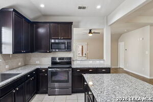 Building Photo - 7603 Presidio Haven