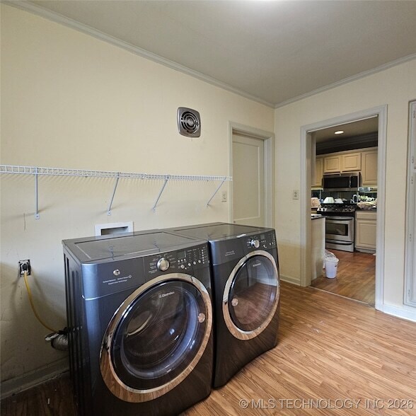 Building Photo - 2442 E 19th St