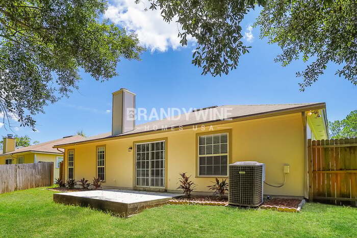 Building Photo - 3555 Barbizon Ct