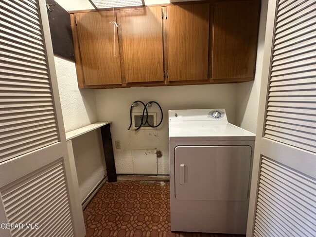 Building Photo - 724 Espada Dr
