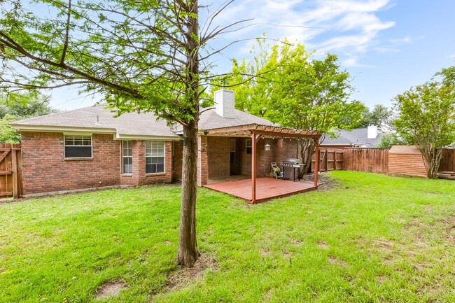 Building Photo - 5316 Trail Dr
