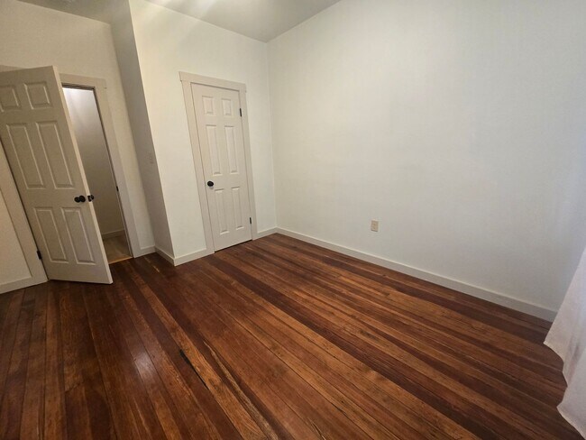 Building Photo - Wonderful in Waco!