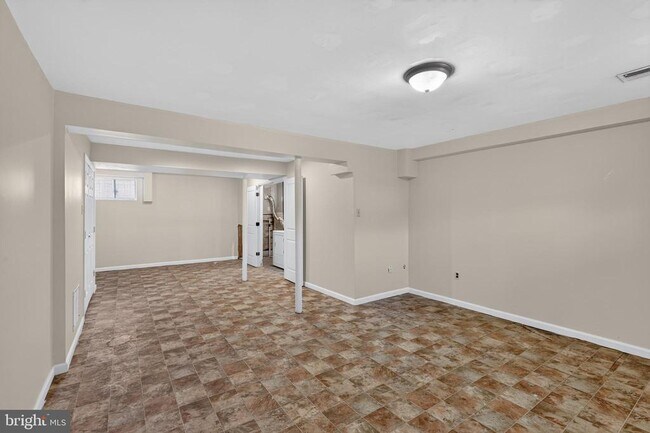 Building Photo - 2931 Sunset Ln