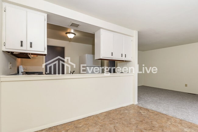 Building Photo - 7699 Mt Hood